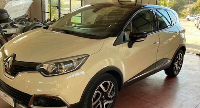 RENAULT CAPTUR ..
